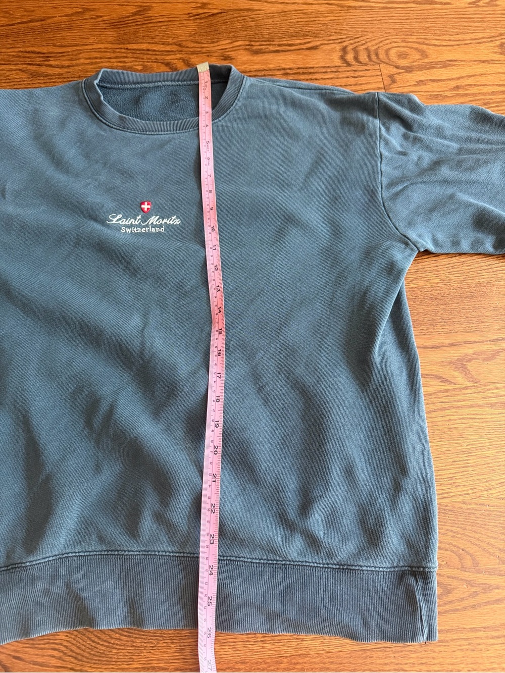Brandy Melville Saint Moritz Women’s Navy Sweatshirt OS - Picture 4 of 4